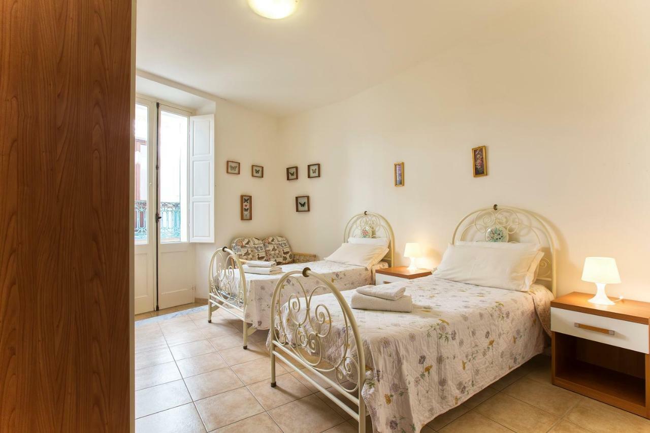 Centro Storico Carlo Alberto Alghero Zewnętrze zdjęcie